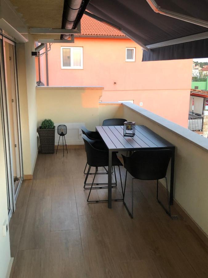 Sunny Apartment Ana 梅杜林 外观 照片