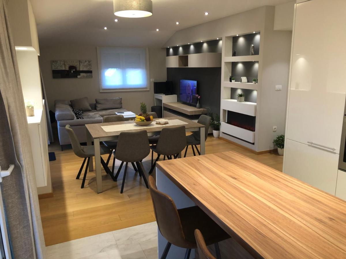 Sunny Apartment Ana 梅杜林 外观 照片