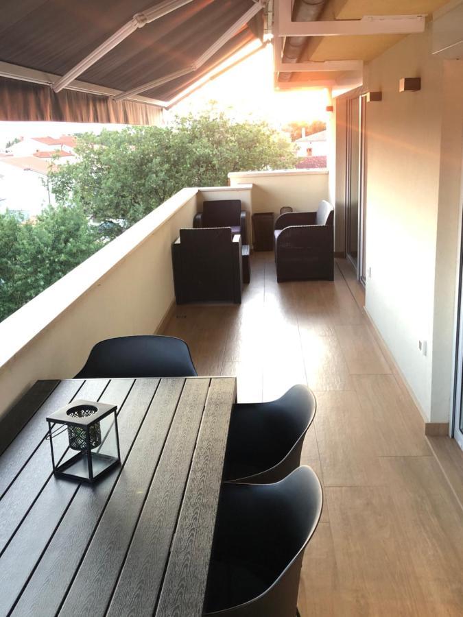Sunny Apartment Ana 梅杜林 外观 照片
