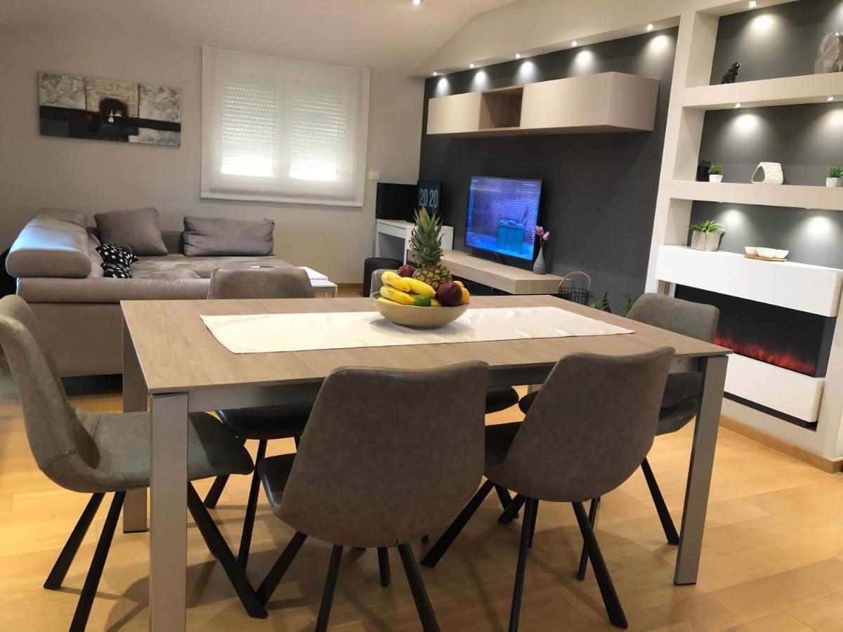 Sunny Apartment Ana 梅杜林 外观 照片