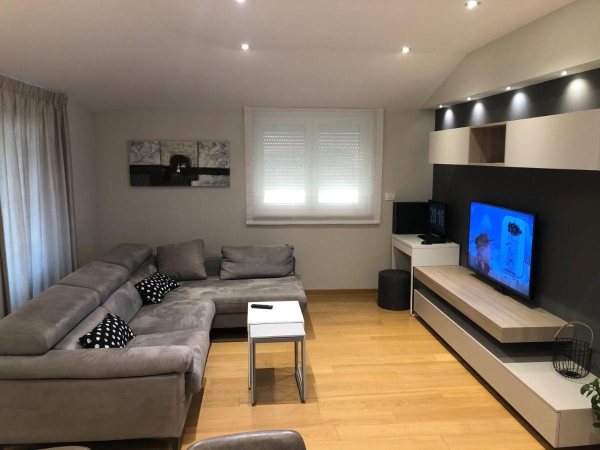 Sunny Apartment Ana 梅杜林 外观 照片