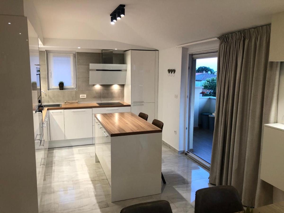 Sunny Apartment Ana 梅杜林 外观 照片