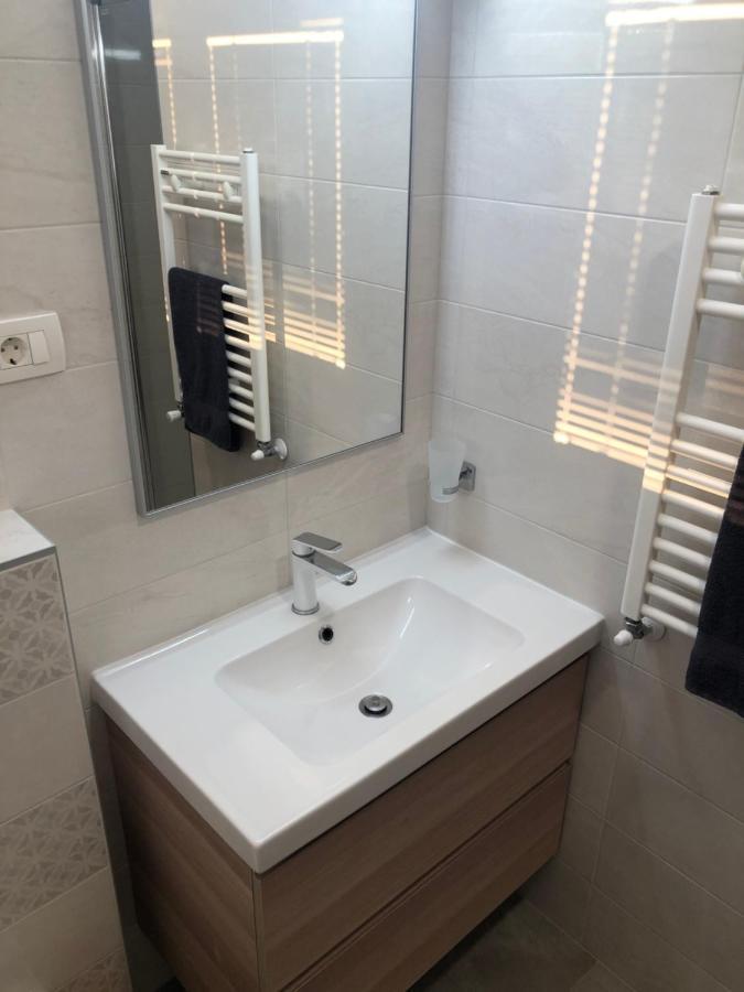 Sunny Apartment Ana 梅杜林 外观 照片